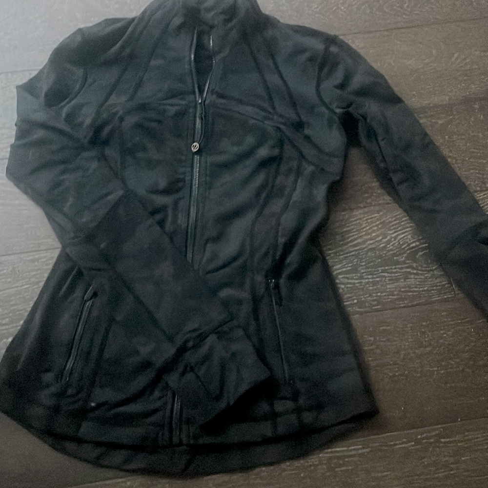 Lululemon camouflage scuba jacket